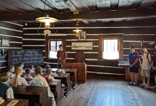 ZA BARUNKOU DO ŠKOLY